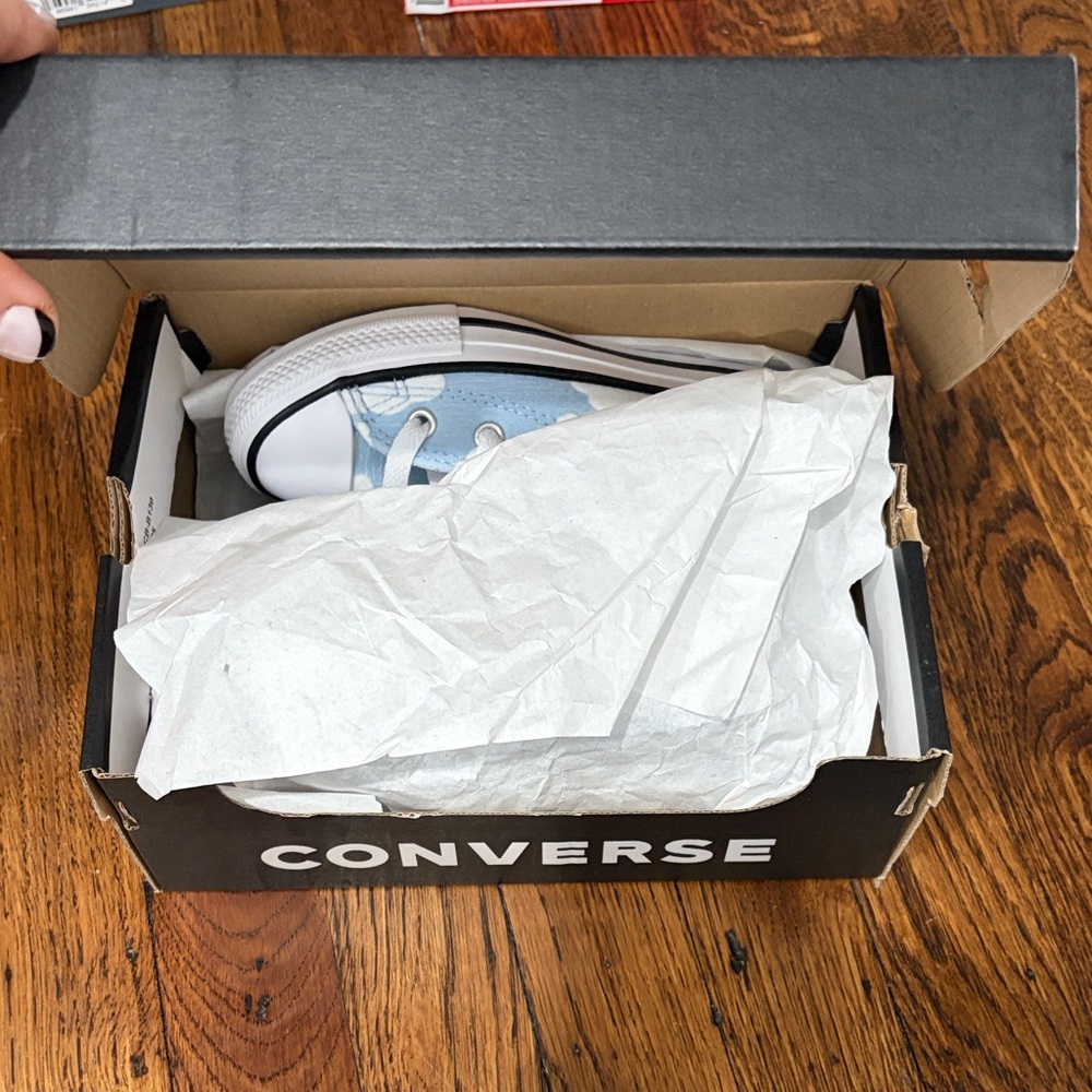 Converse Kids' Sky Blue Cloud high tops - Picture 12 of 13
